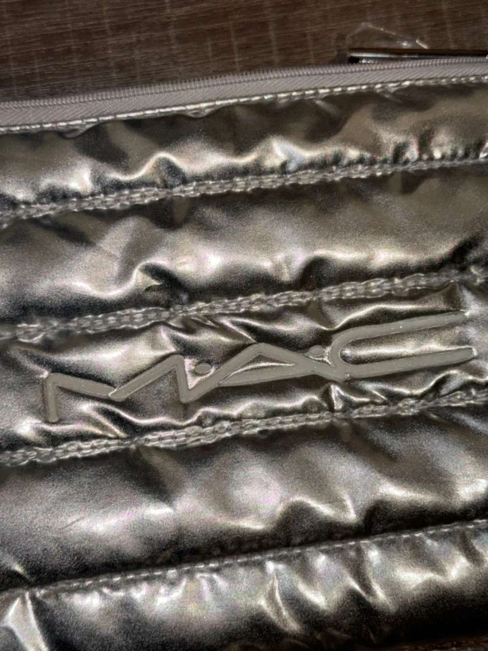 MAC Cosmetics Metallic Silver Quilted Makeup Pouch New
